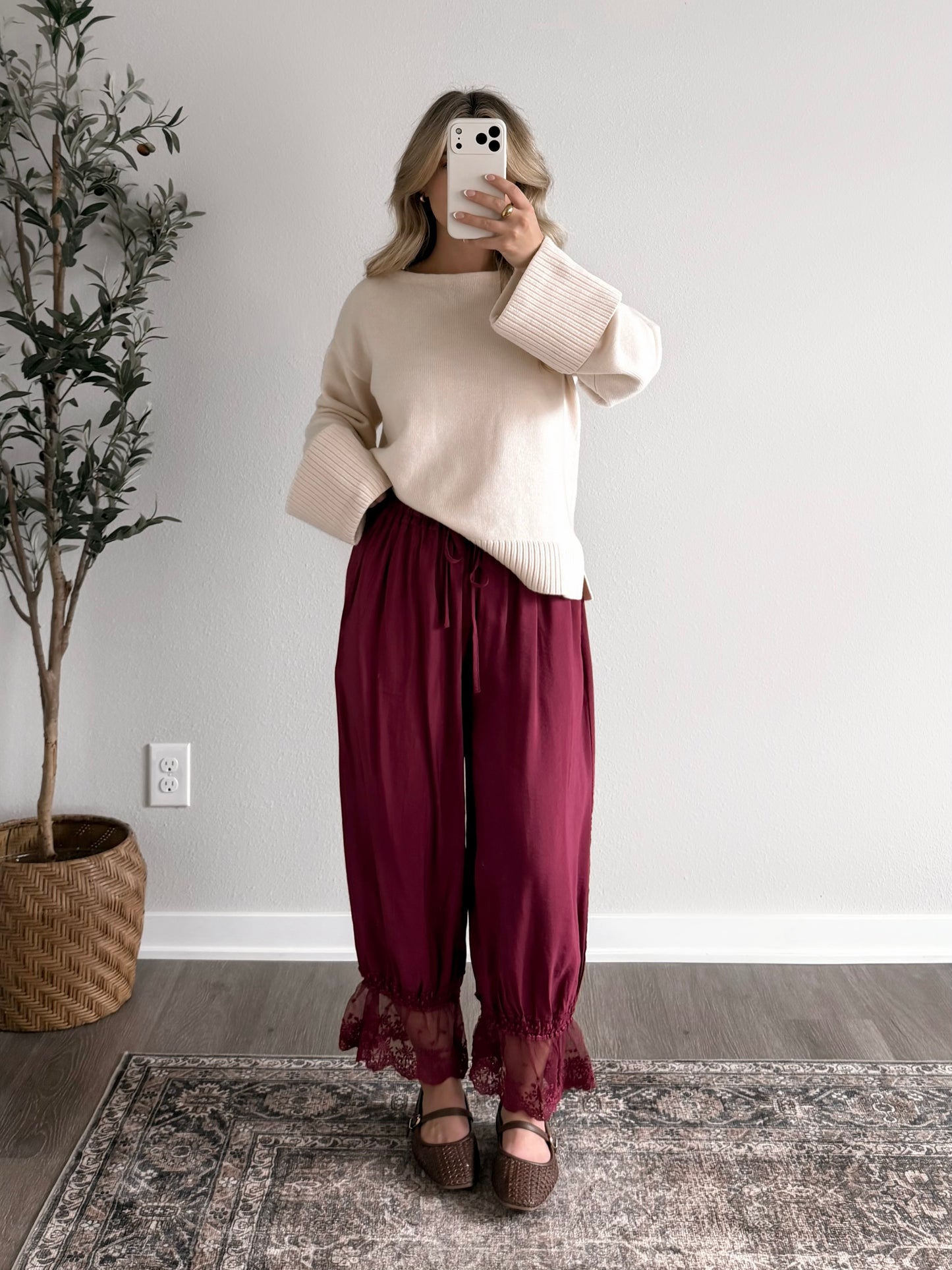 September Lace Bloomer Pant / Burgundy