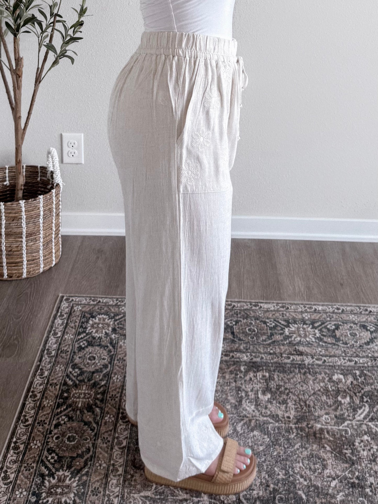 Lynn Eyelet Linen Pant