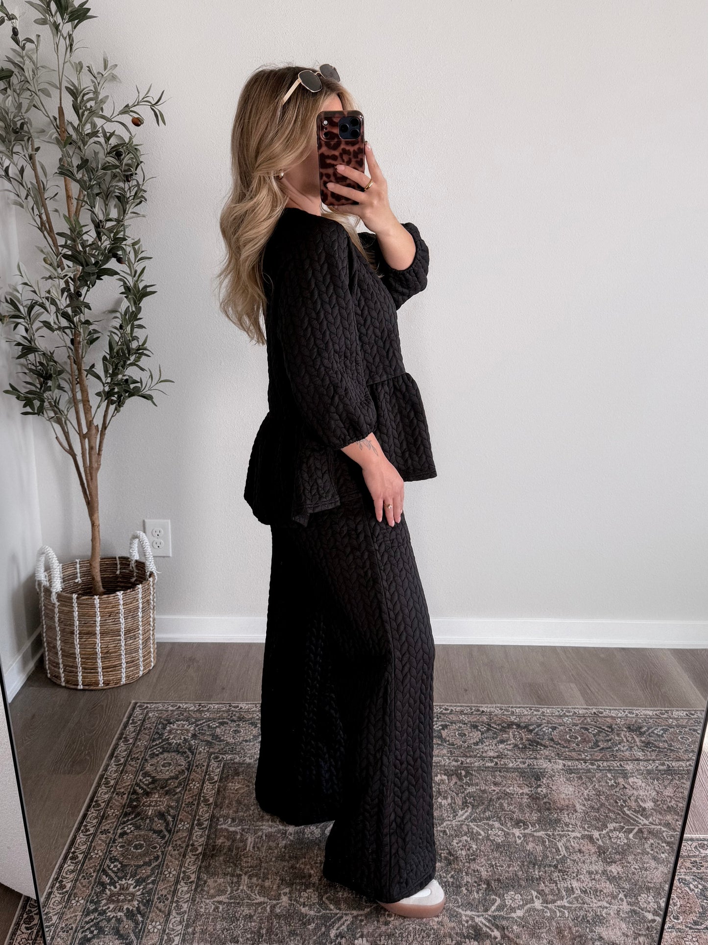 Threadline Quilted Set/ Black