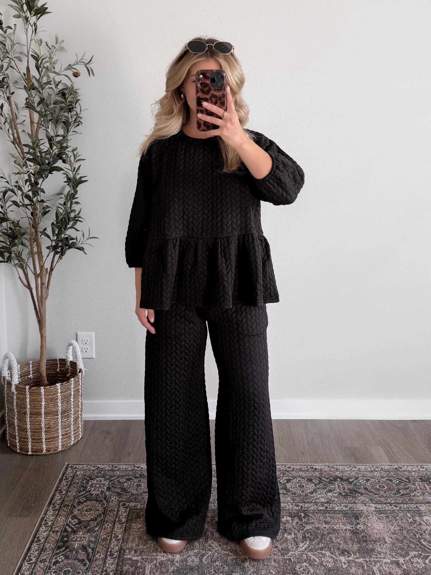 Threadline Quilted Set/ Black