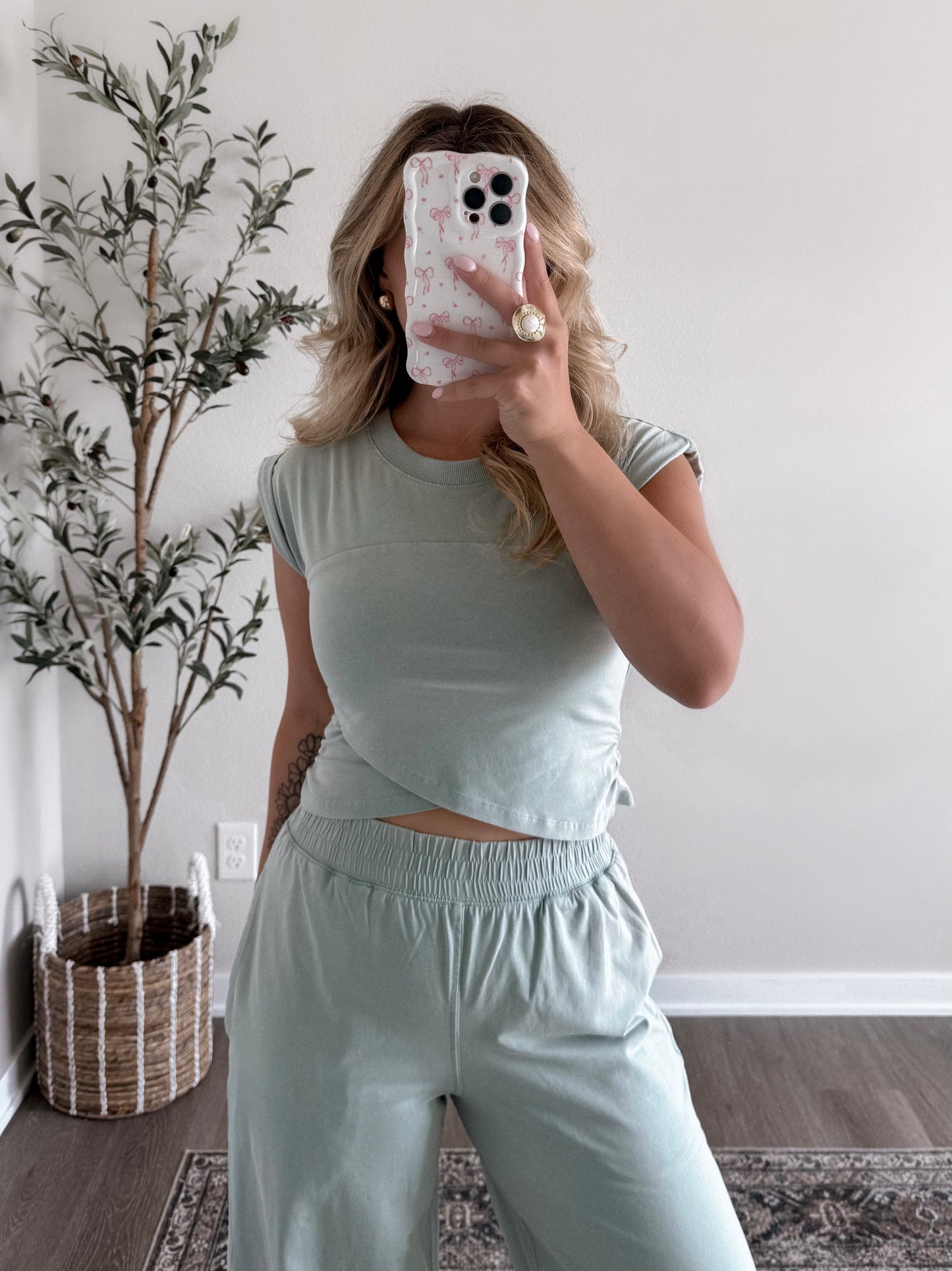 Keeping It Casual Top / Seafoam