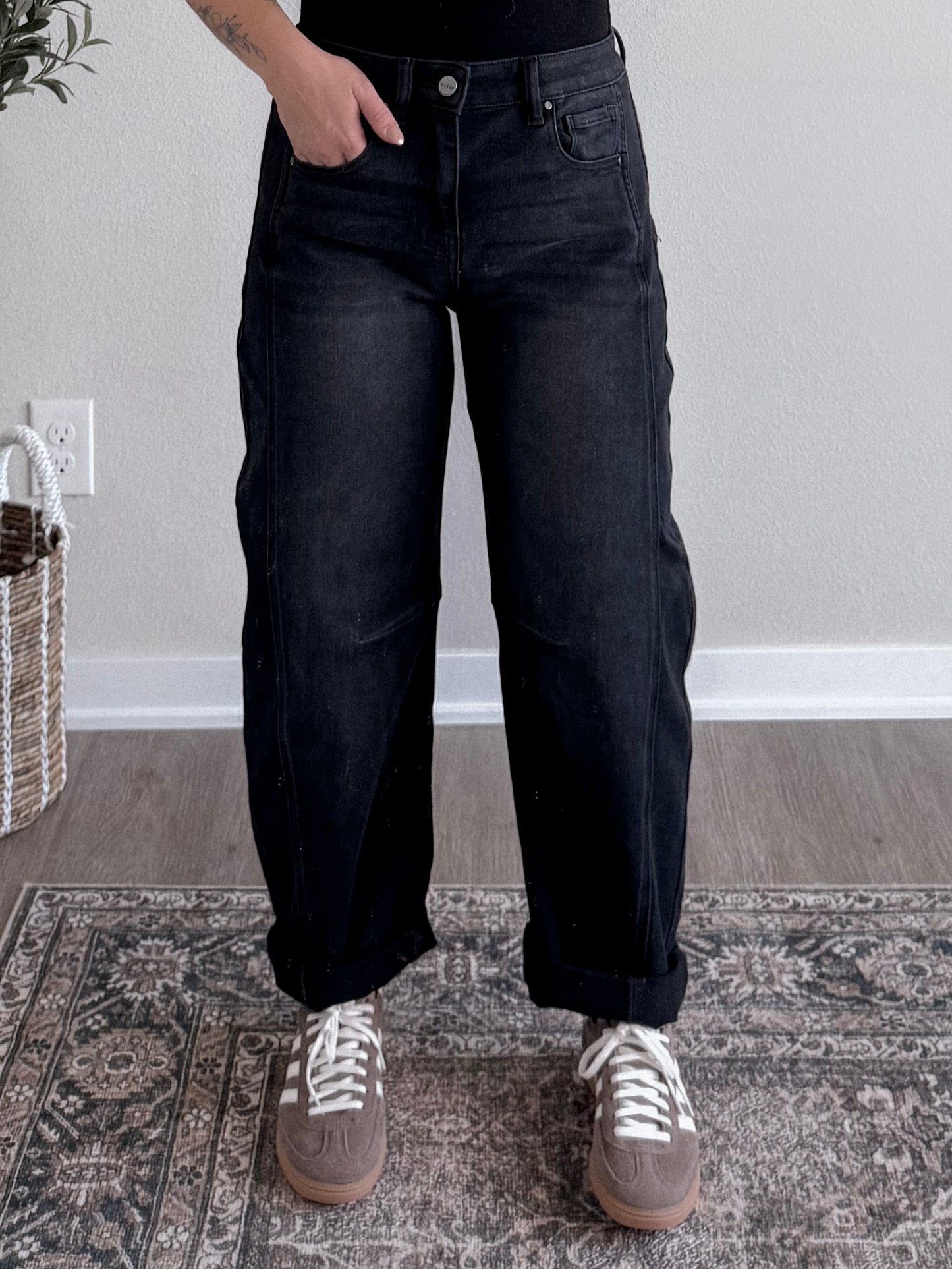 Raven High Rise Barrel Jean / Black (Restocking Mid September)