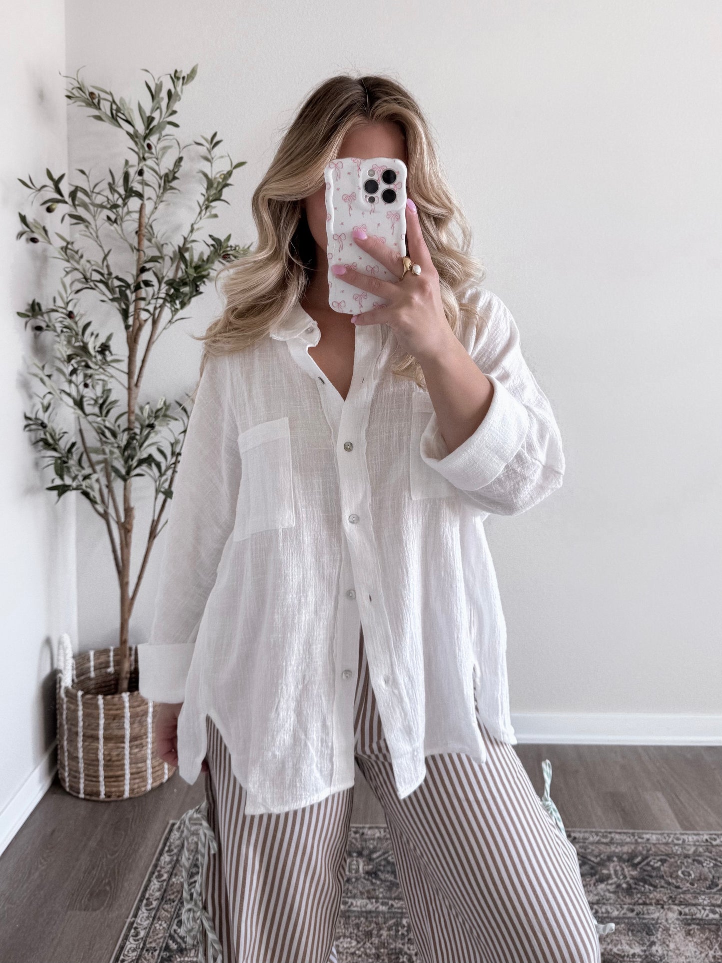 Staple Button Down / White (est ship by 4.21)