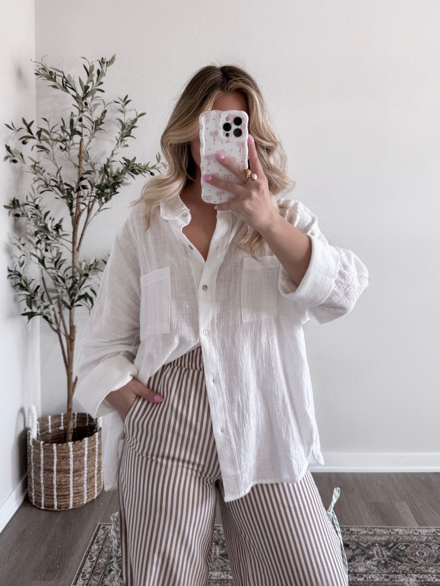 Staple Button Down / White (est ship by 4.21)