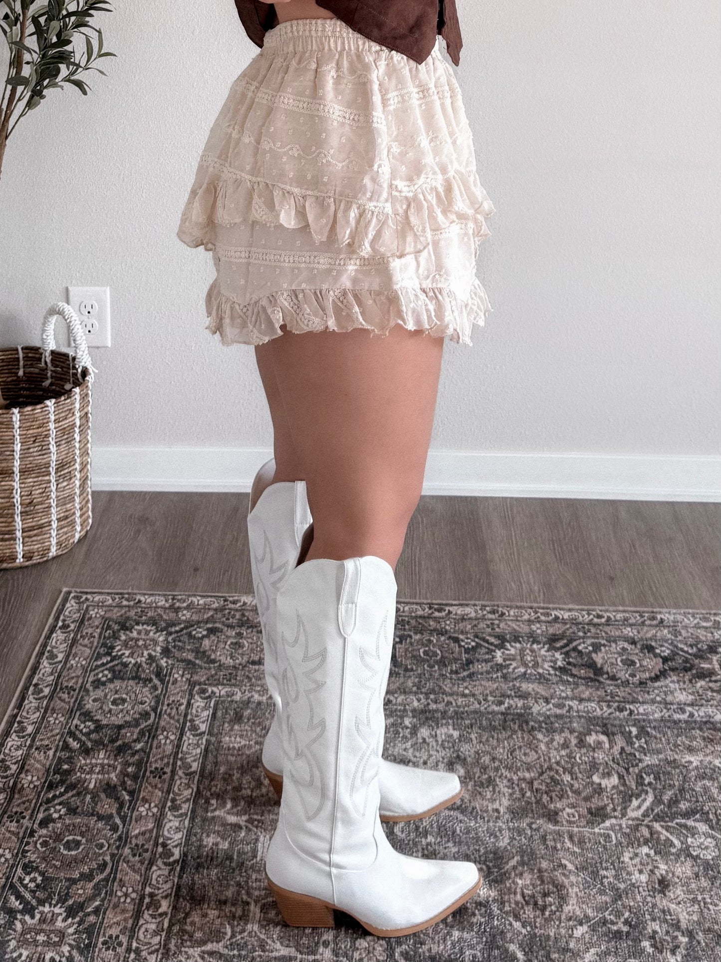 Clara Mae Lace Skort / Cream