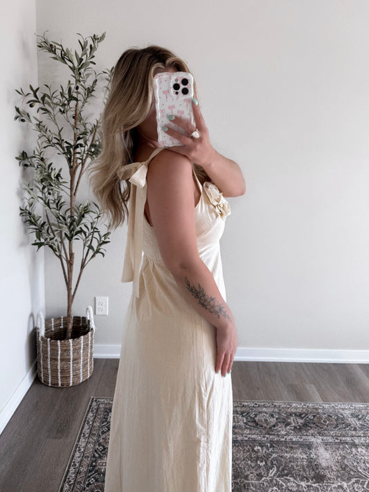 Bundle Of Roses Maxi Dress / Butter Final Sale