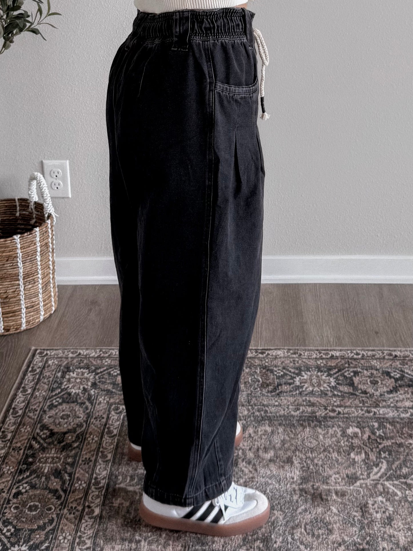 On The Go Denim Barrel Pants / Black
