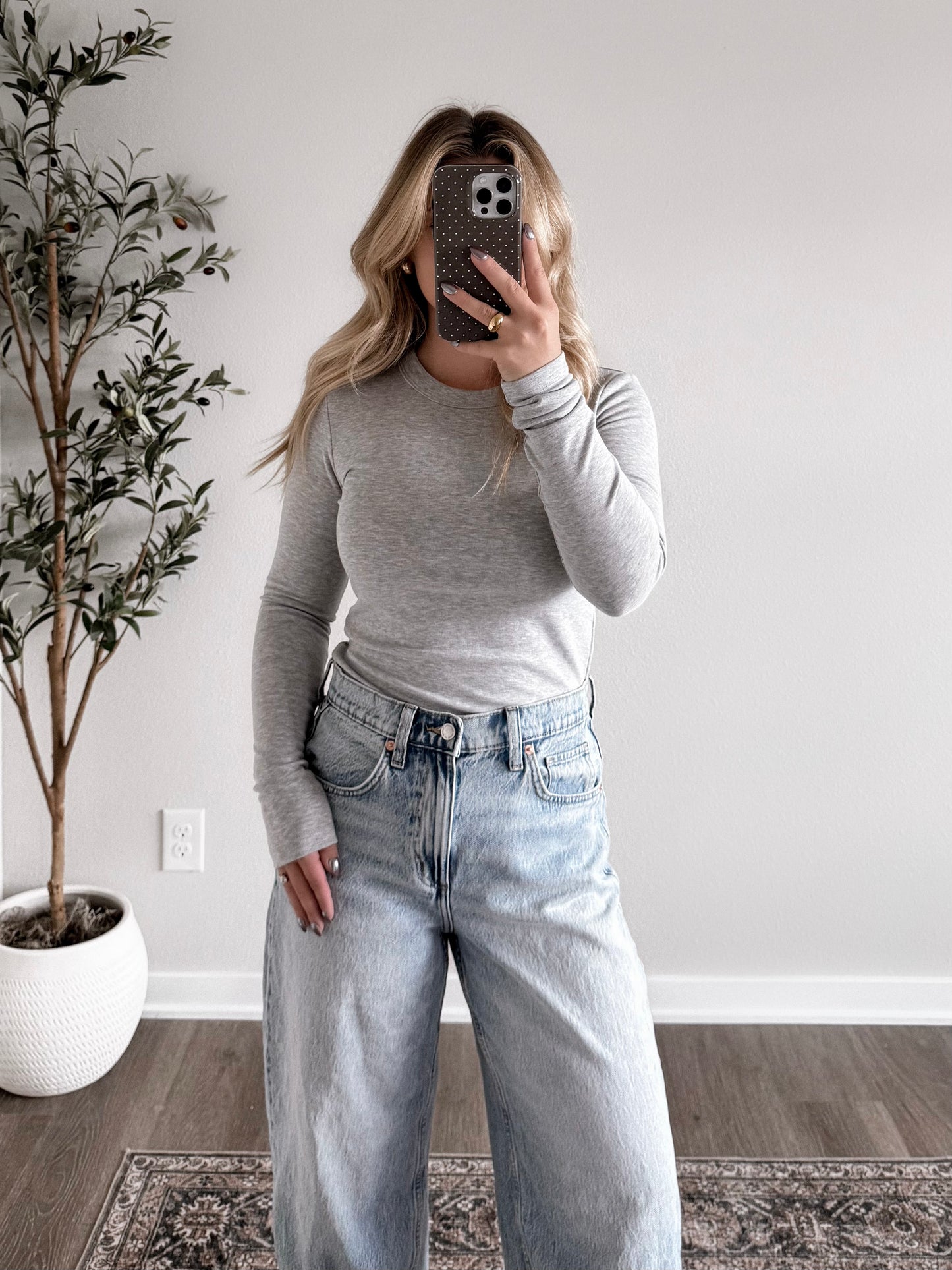 Classic Long Sleeve / Lt Grey