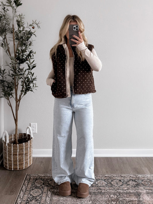 Coco Dot Sherpa Vest / Deep Brown