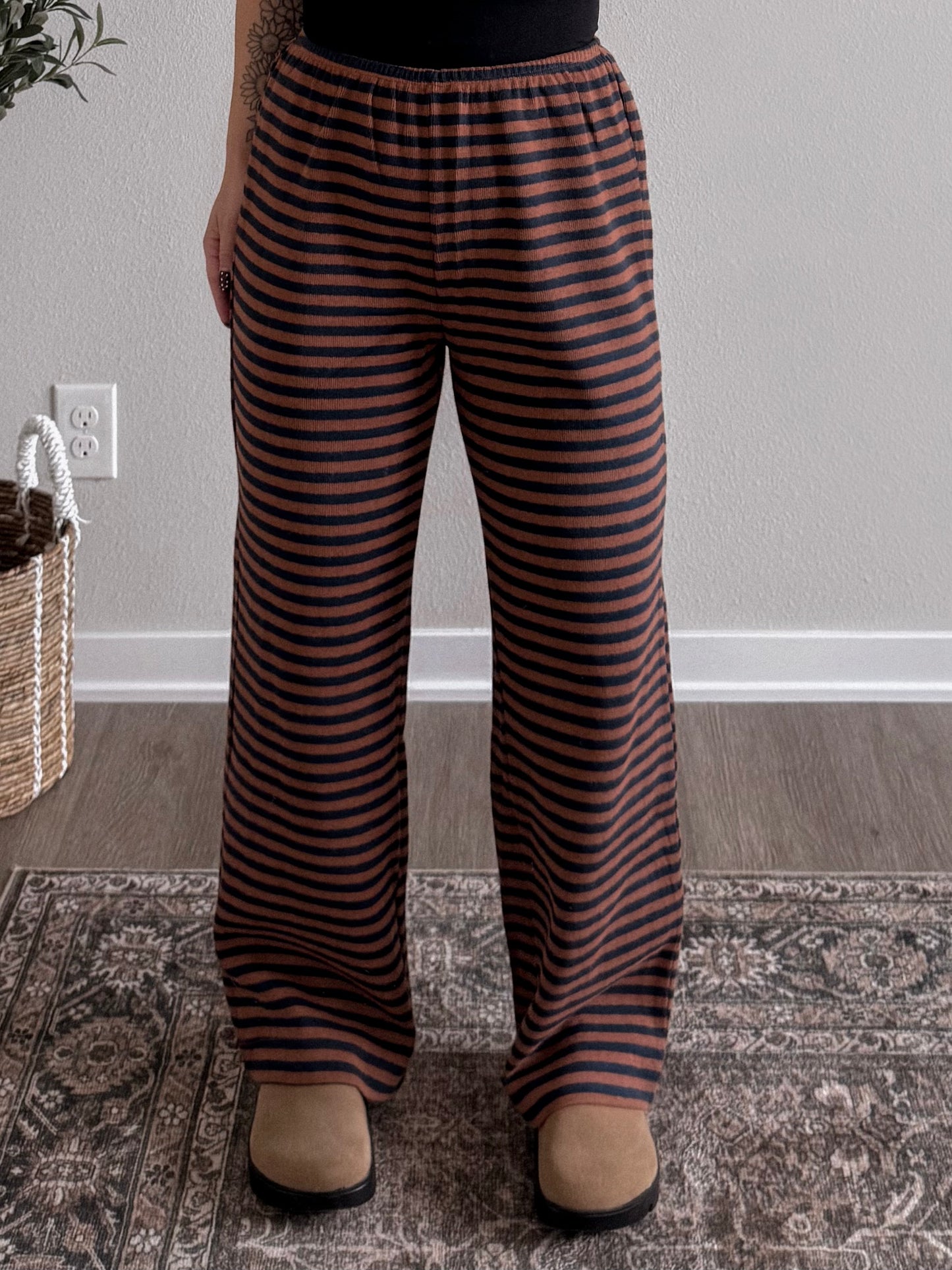 Toasted Mocha Knit Lounge Pant (Short Friendly)