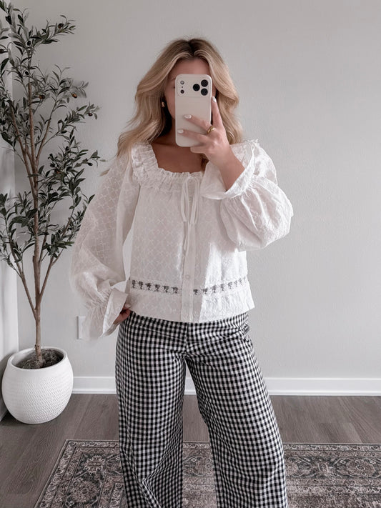 Mi Amour White Lace Top