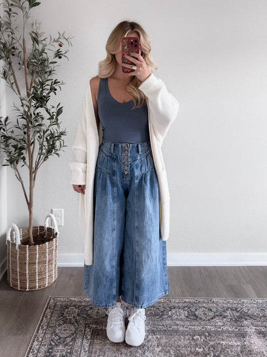 Sawyer High Rise Wide Leg Crop Pant (Short Friendly)