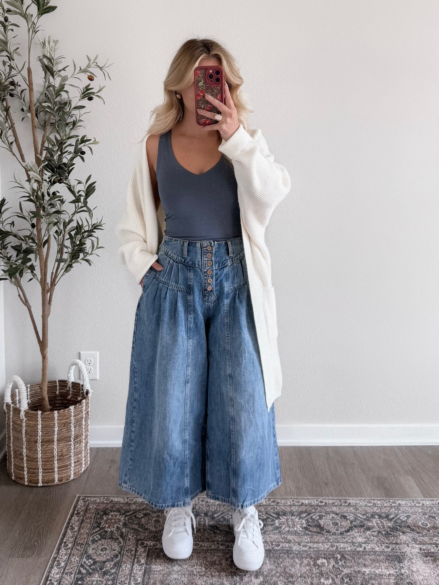Sawyer High Rise Wide Leg Crop Pant (Short Friendly)
