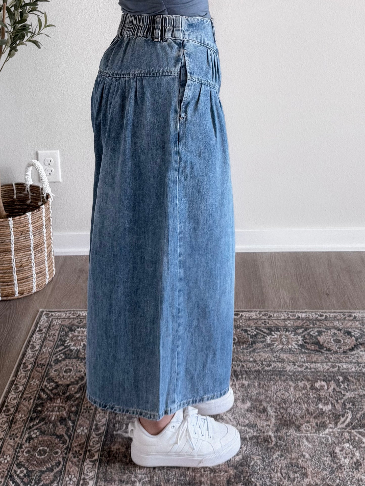 Sawyer High Rise Wide Leg Crop Pant (Short Friendly)