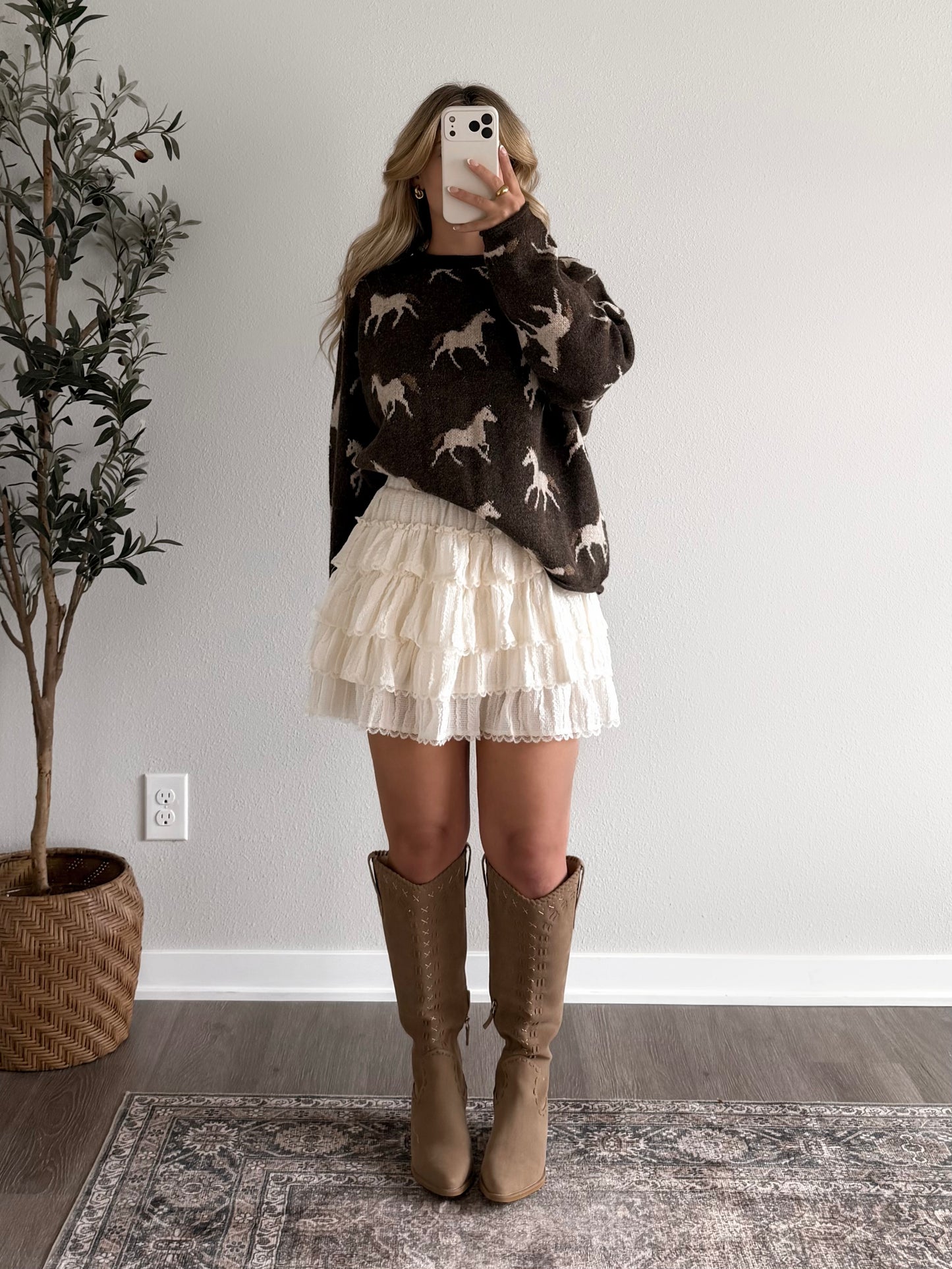Hillside Lace Ruffle Skort