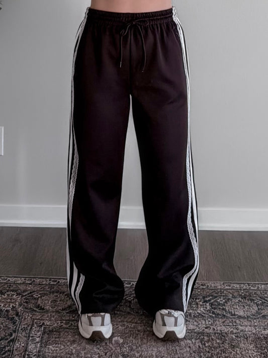 Lace & Leisure Track Pant / Espresso