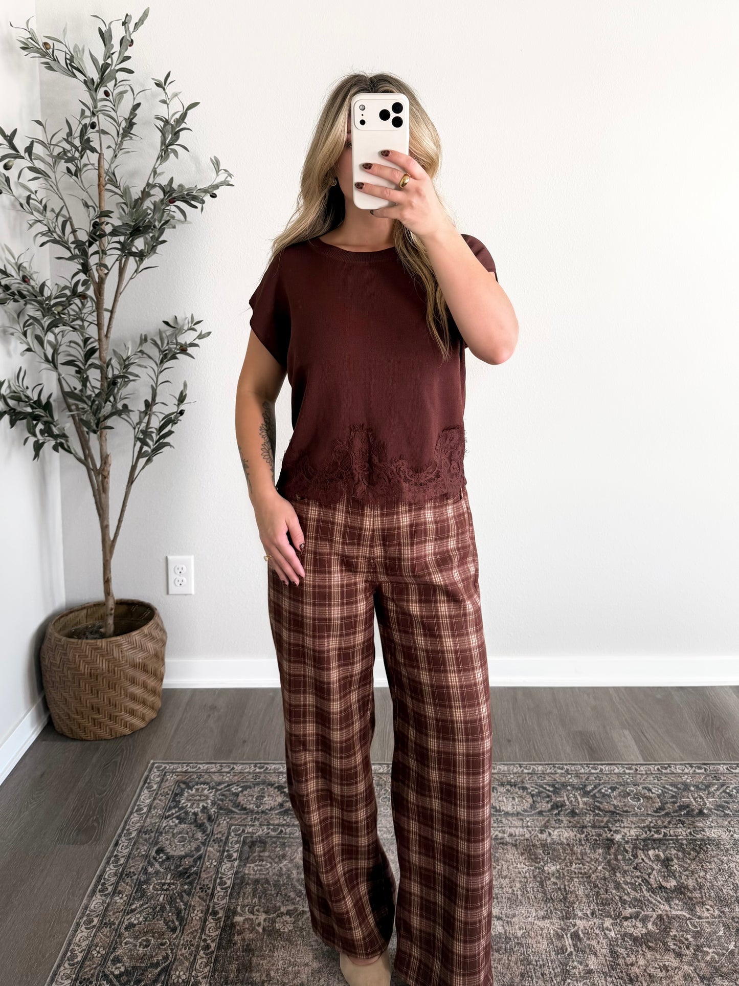 Welcome Back Lace Hem Top / Brown