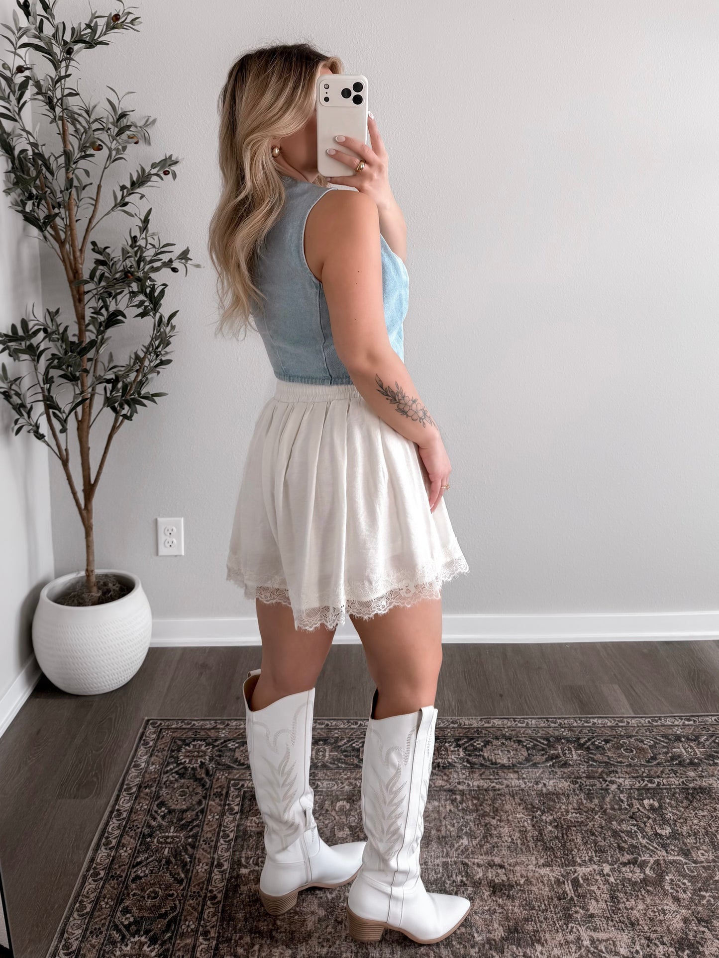 Archive Denim Vest / Light Wash