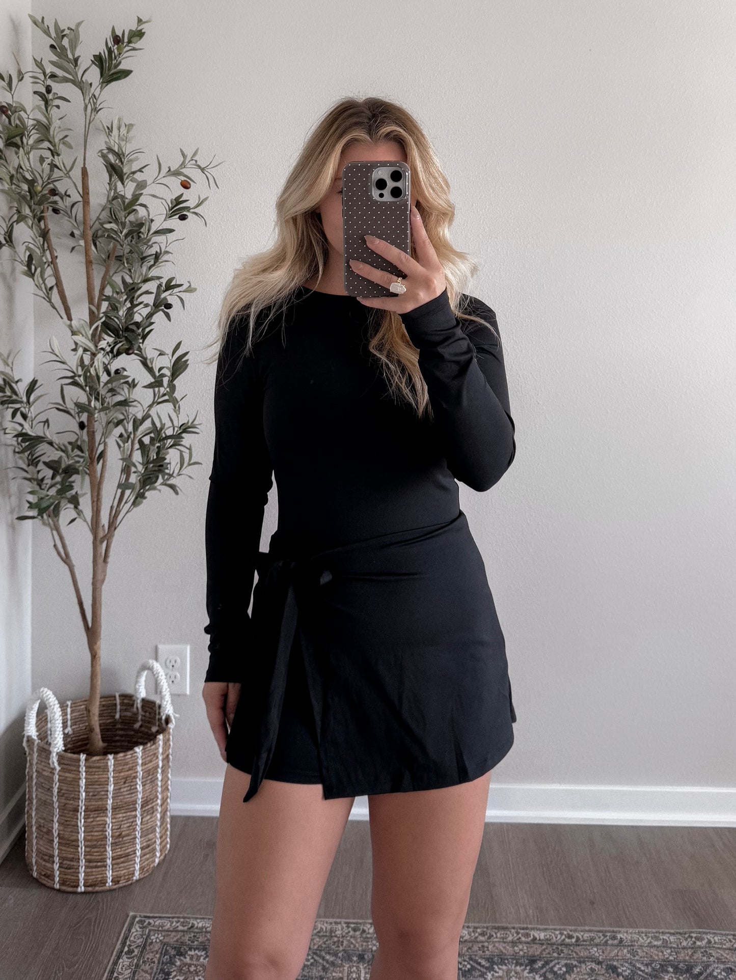 Motion Athleisure Long Sleeve Romper / Black