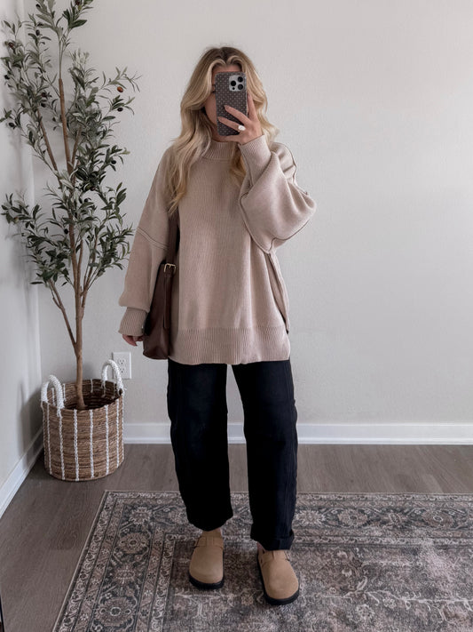 Comfort Ribbed Oversized Sweater / Beige