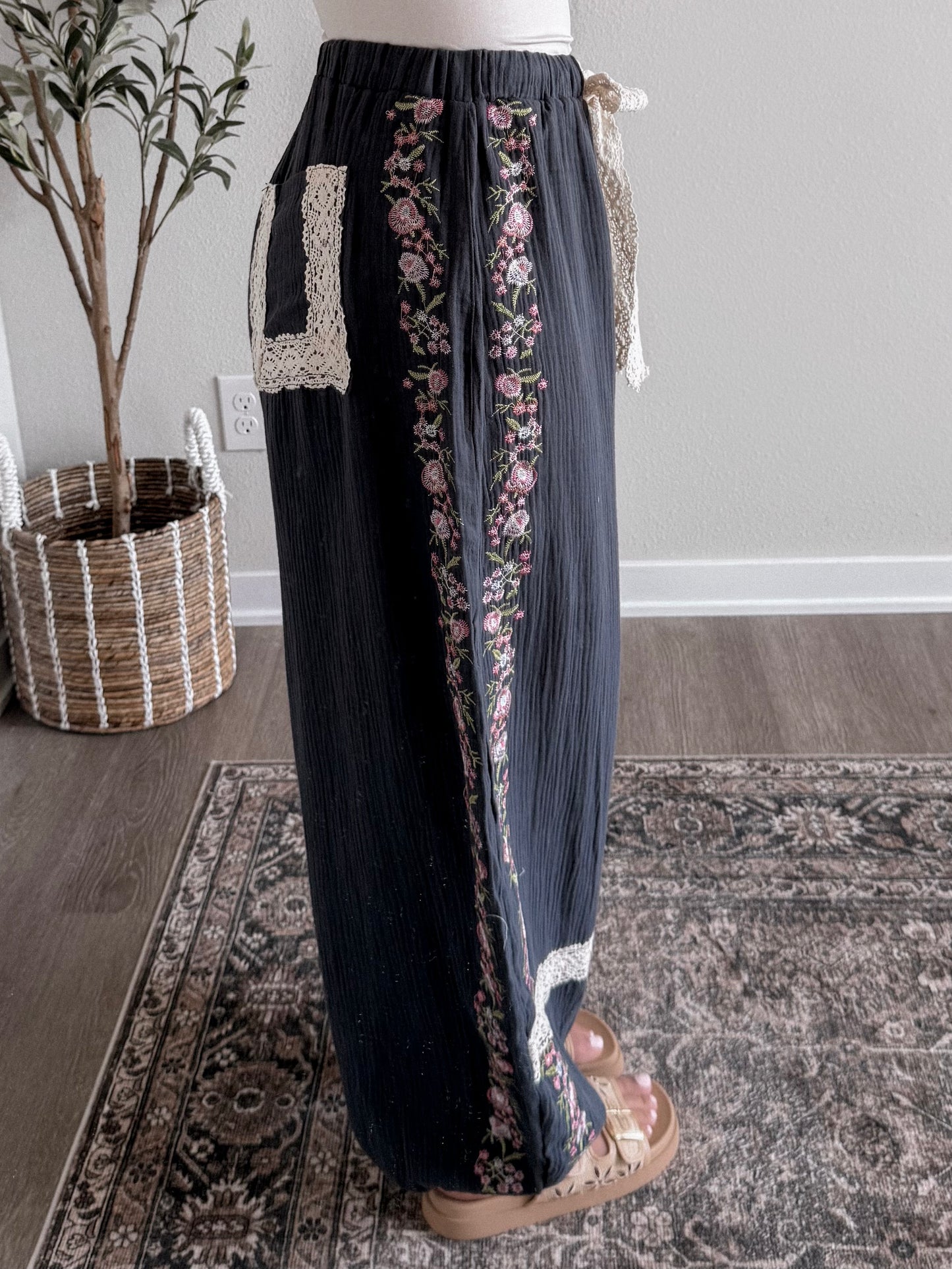 Lily Lounge Cotton Gauze Jogger / Navy