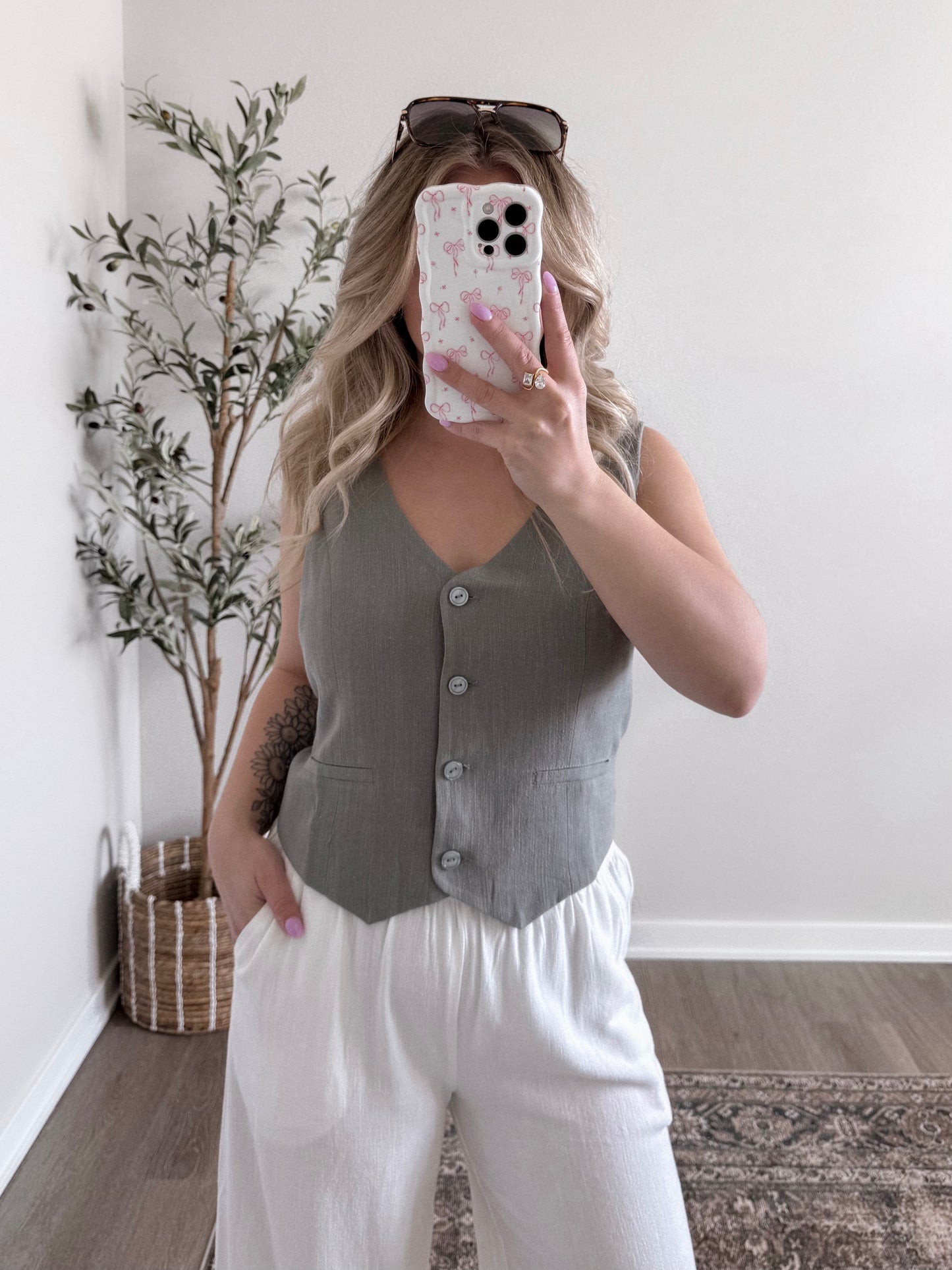 Harbor Linen Button Down Vest (est. ship by 4.02)