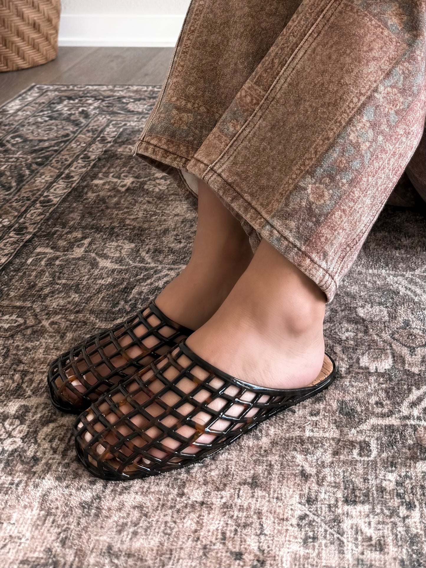 Darby Tortoise Jelly Mule