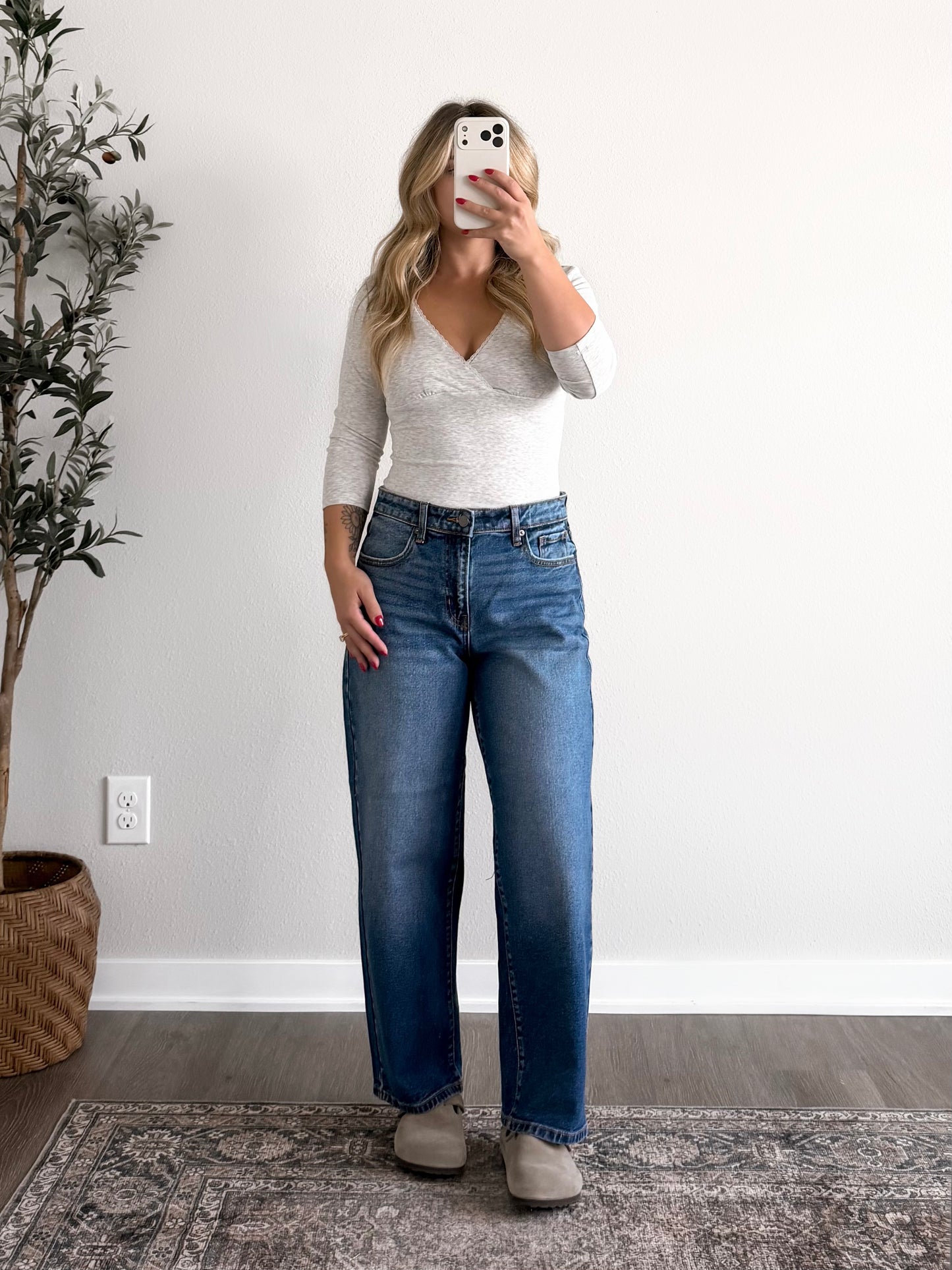 Corinne Lace Trim basic