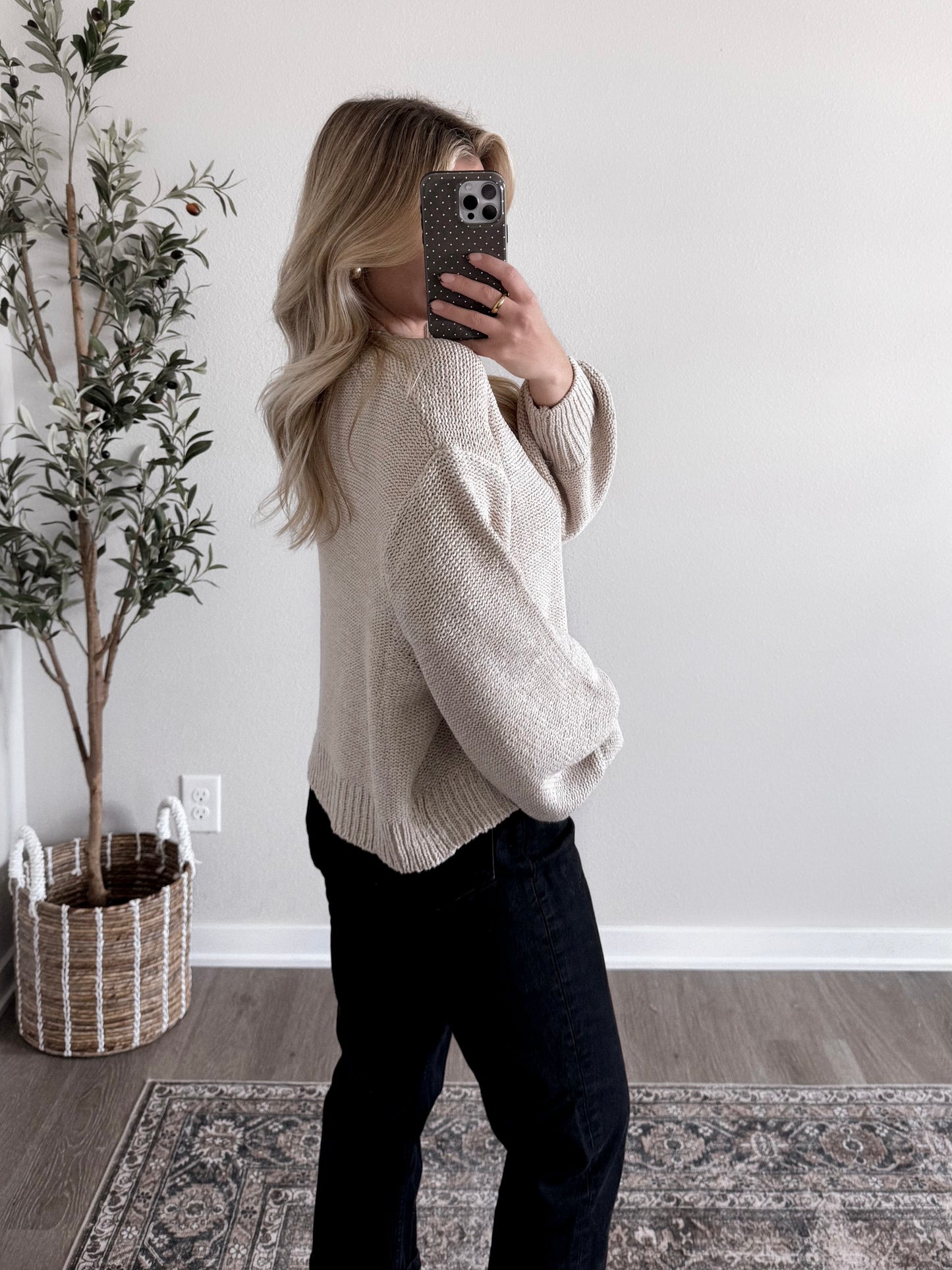 All-Season Relaxed Sweater / Sand Beige