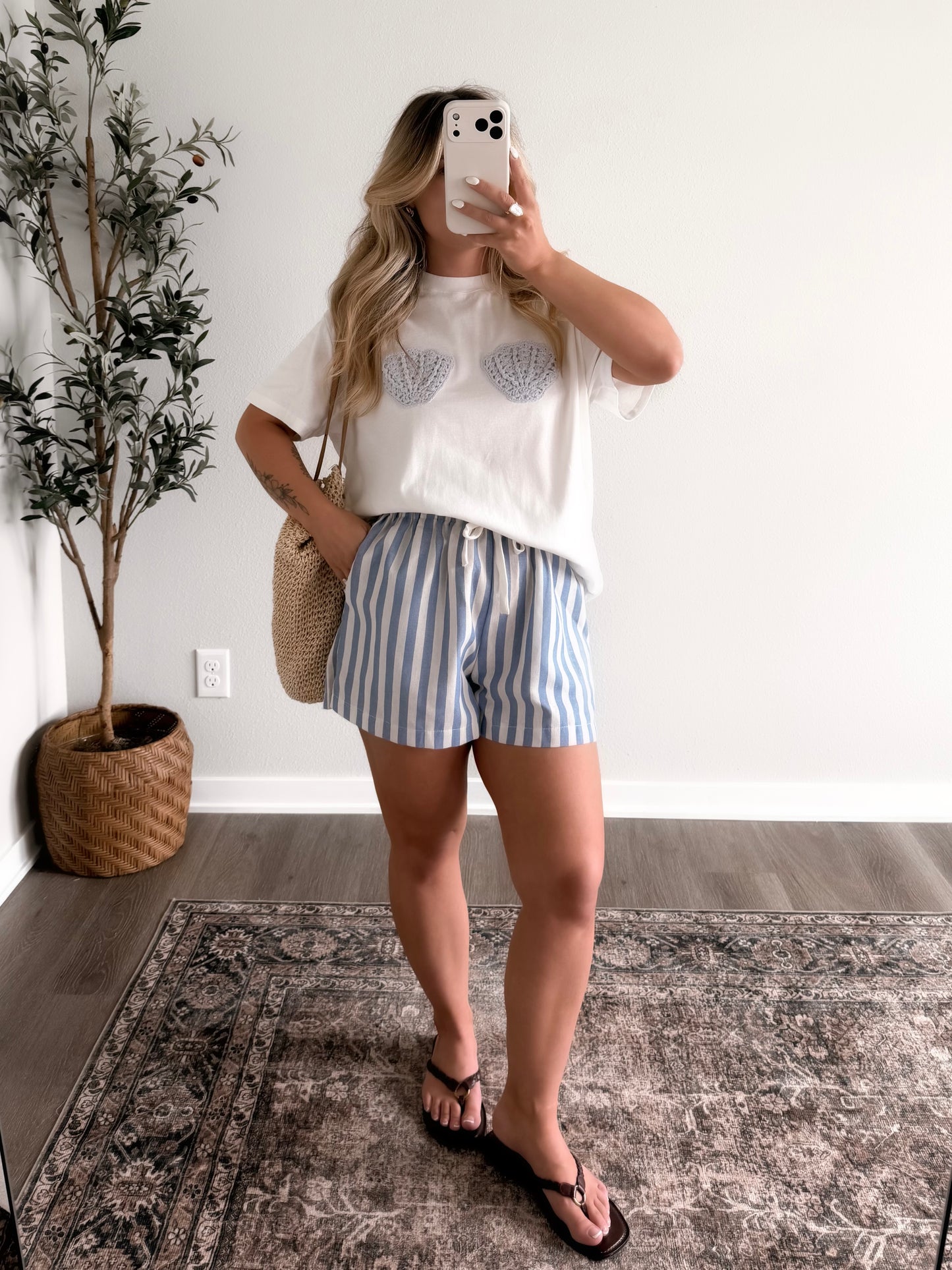 Shoreline Shell Relaxed Tee