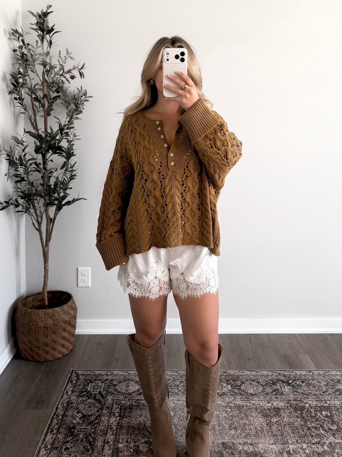 Woodstock Knit Sweater / Golden Rod