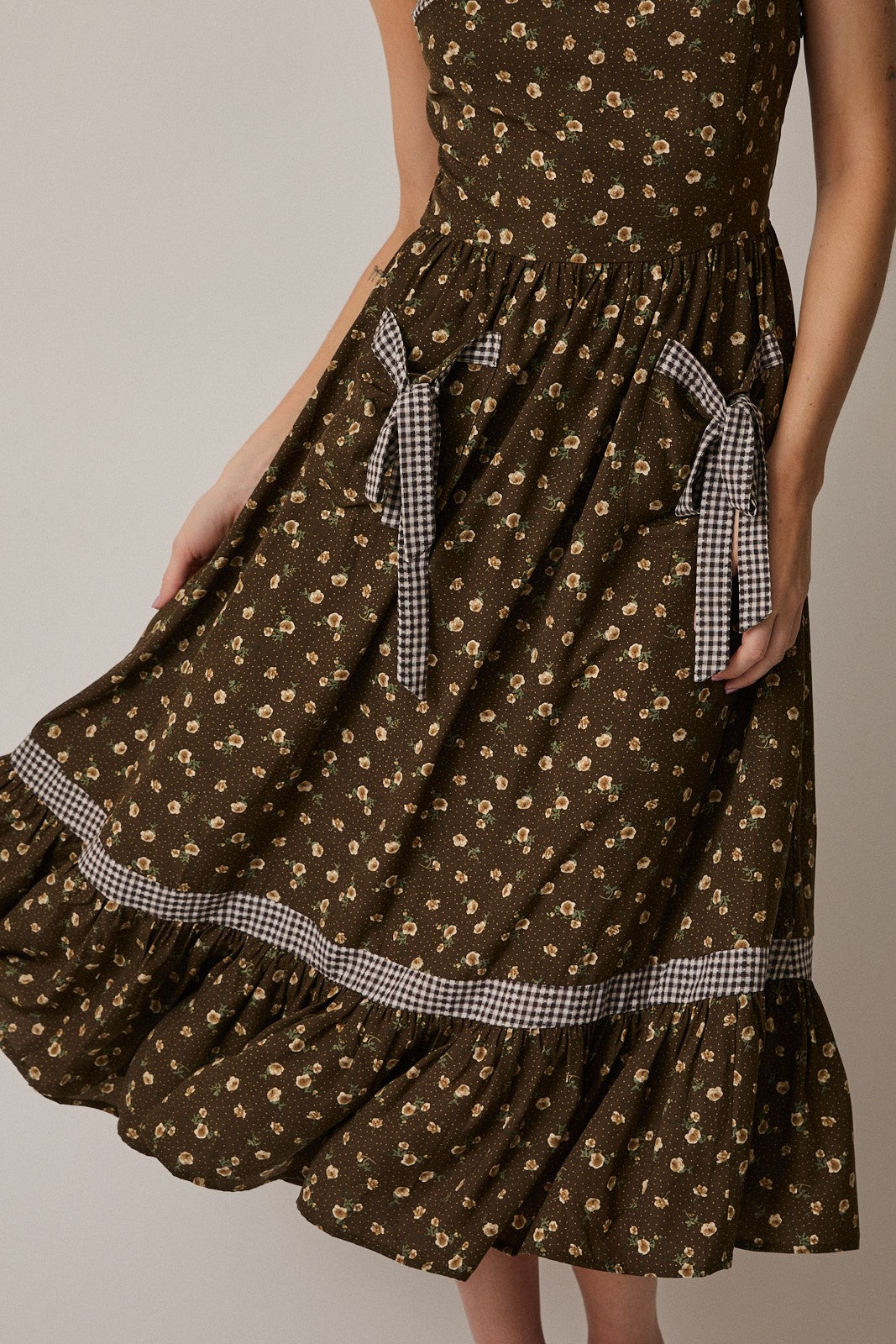Farmhouse Floral Midi Dress (PREORDER - EST SHIP 9.22)