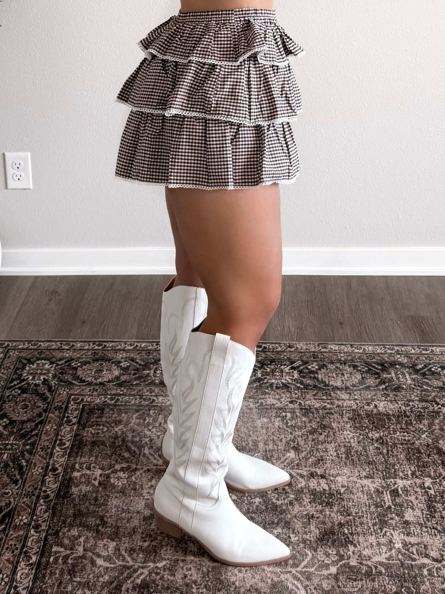 Rodeo Ruffle Gingham Short