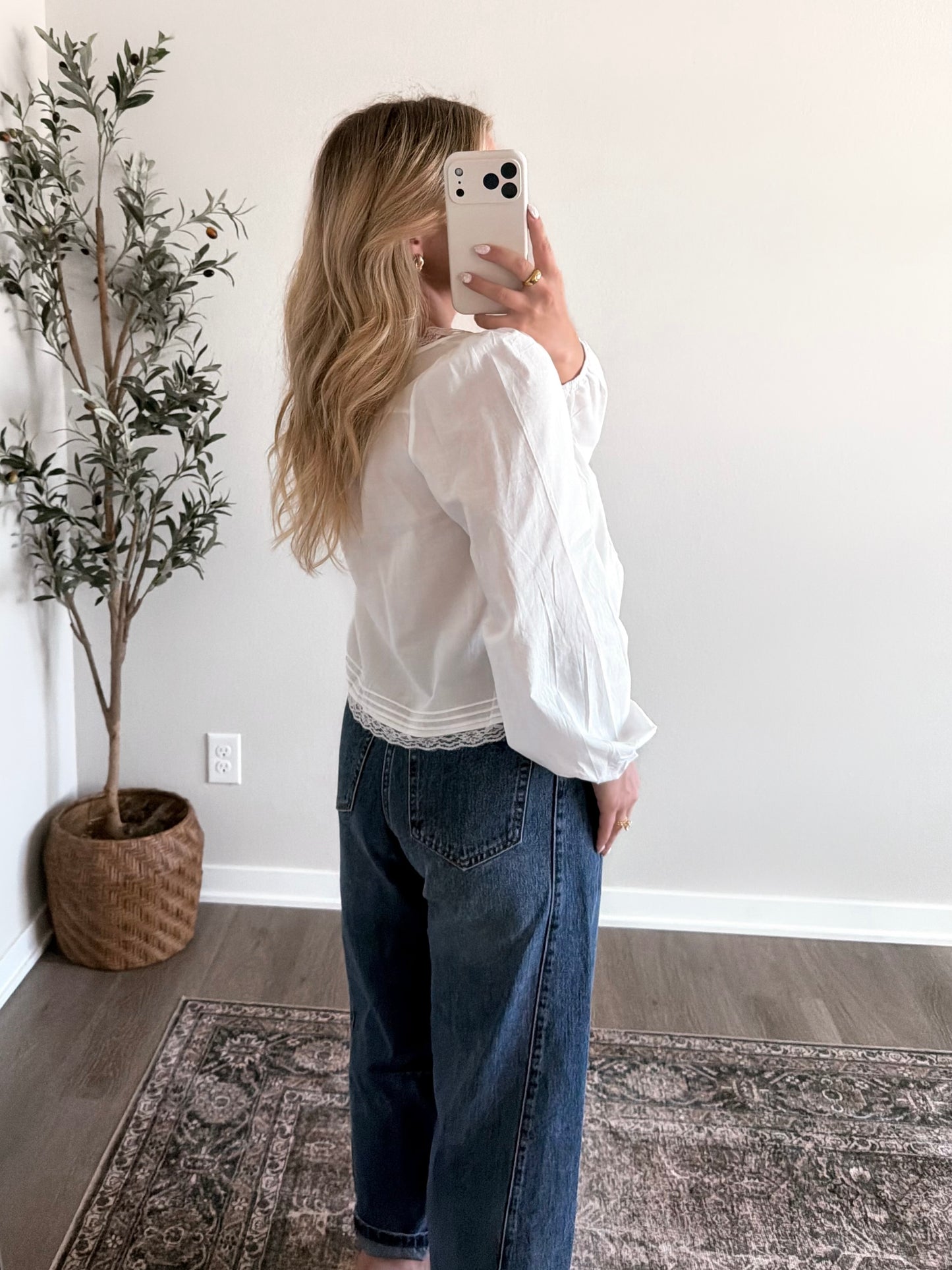 Holloway Lace Top / White