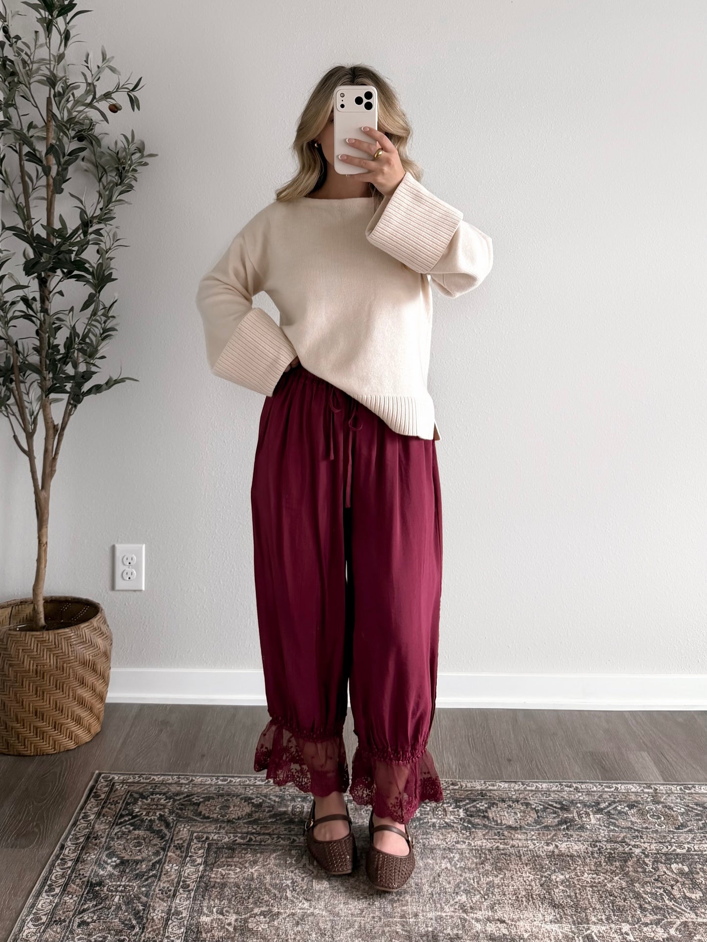 September Lace Bloomer Pant / Burgundy