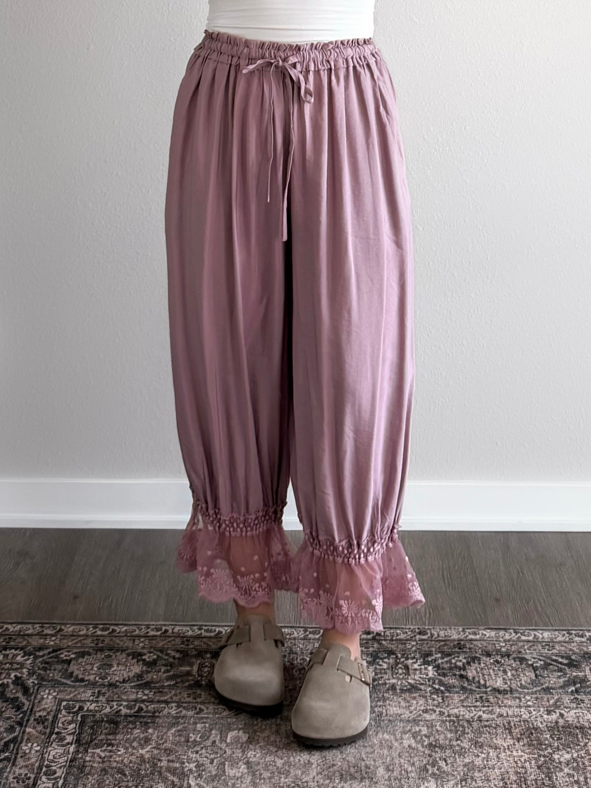 September Lace Bloomer Pant / Mauve