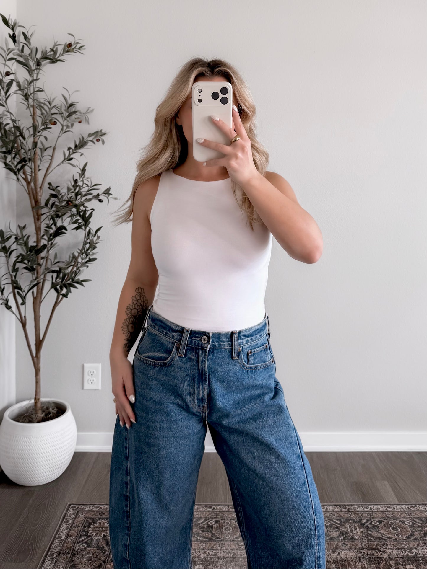 Essential Boat Neck Tank / White