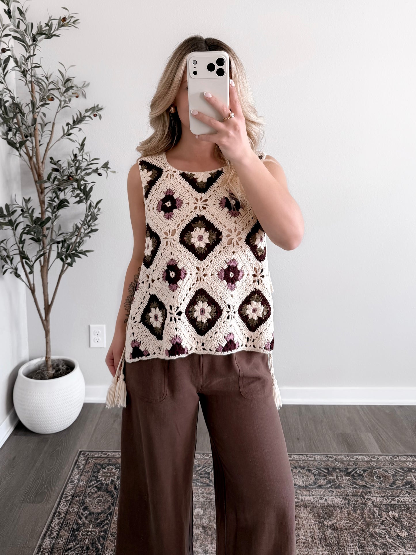 Luna Crochet Tassel Top / Cream (PREORDER est ship 3.16)