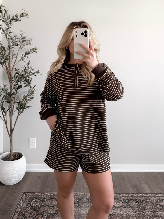 Dark Chocolate Striped Set (Restocking Early April)