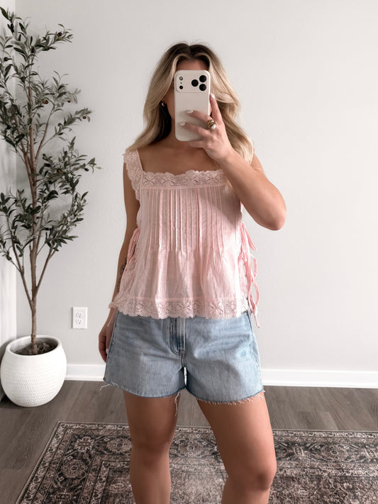All You Need Lace Top / Baby Pink