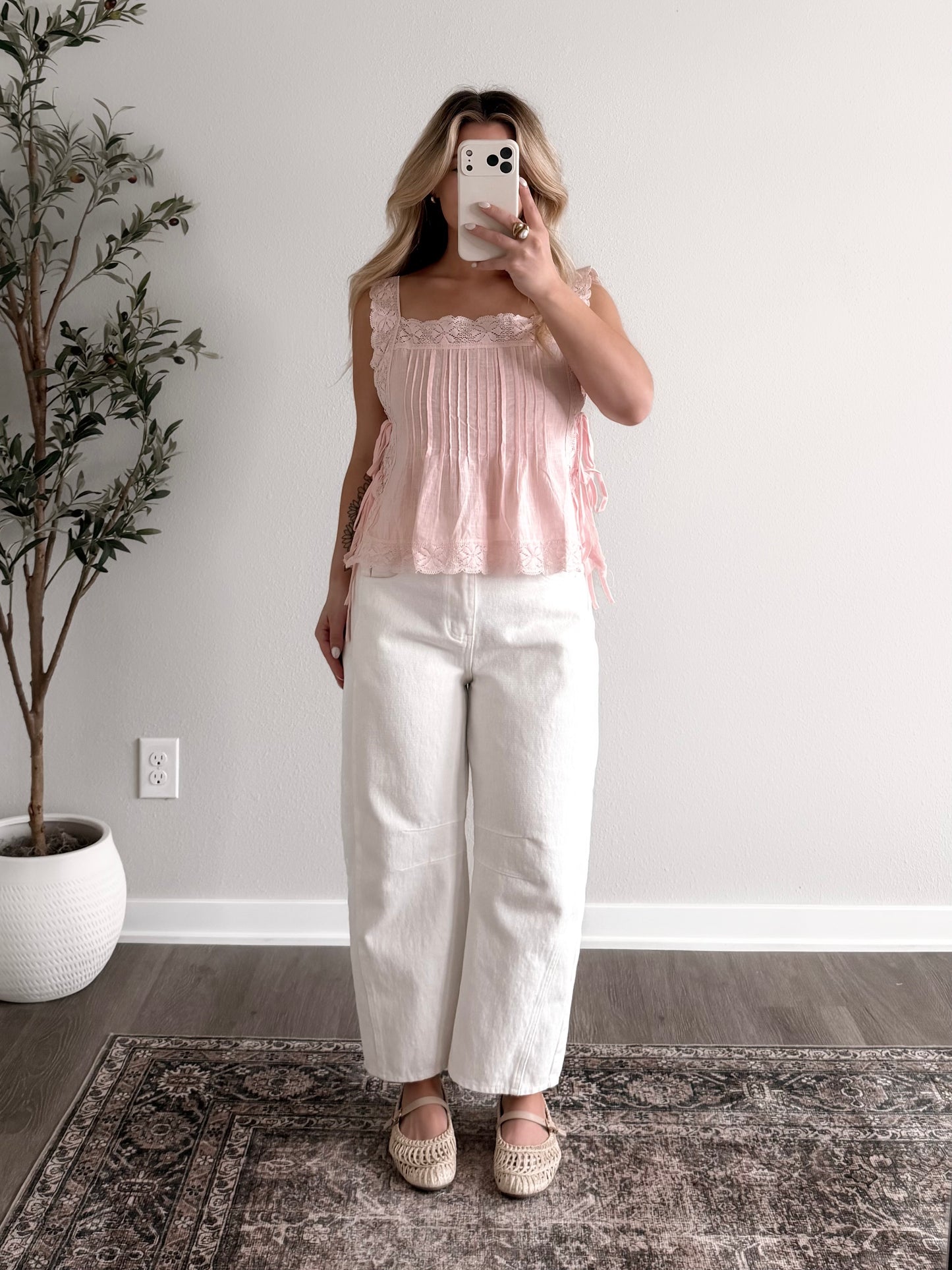All You Need Lace Top / Baby Pink