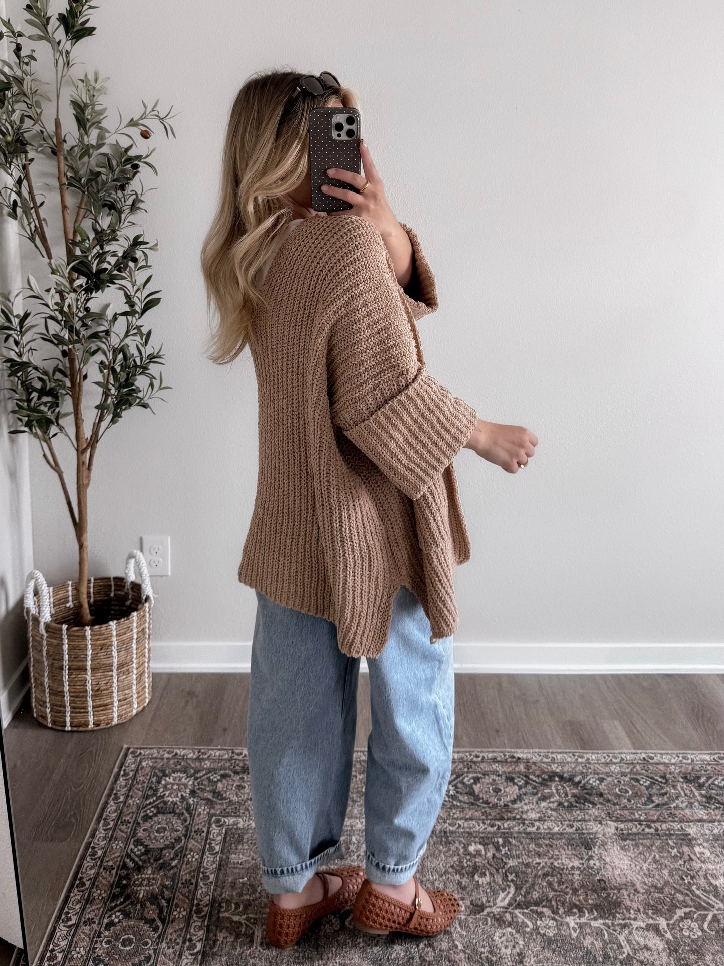 Buttercream Chenille Knit Cardigan / Latte