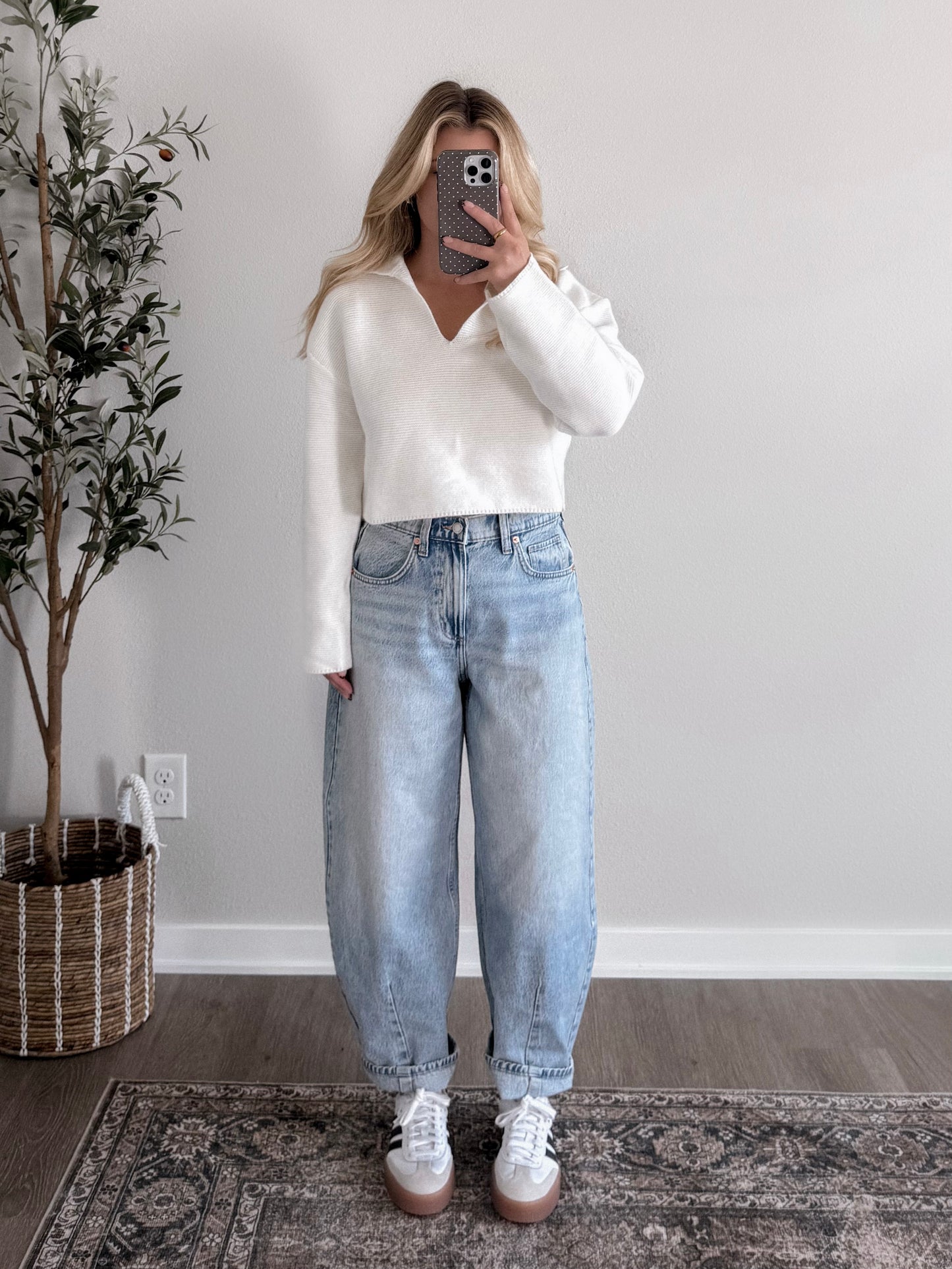 Coffee Date Cropped Knit Sweater / Off White