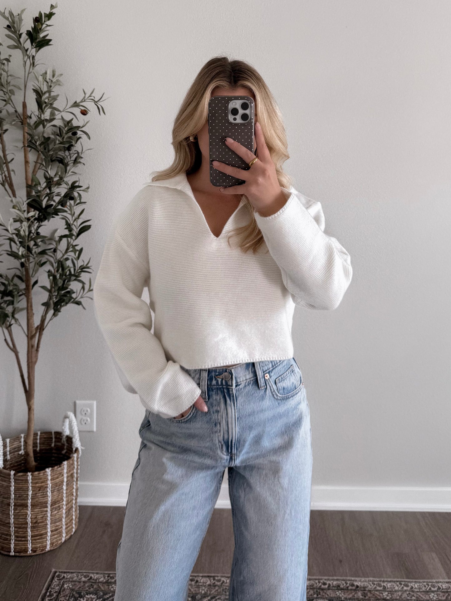 Coffee Date Cropped Knit Sweater / Off White