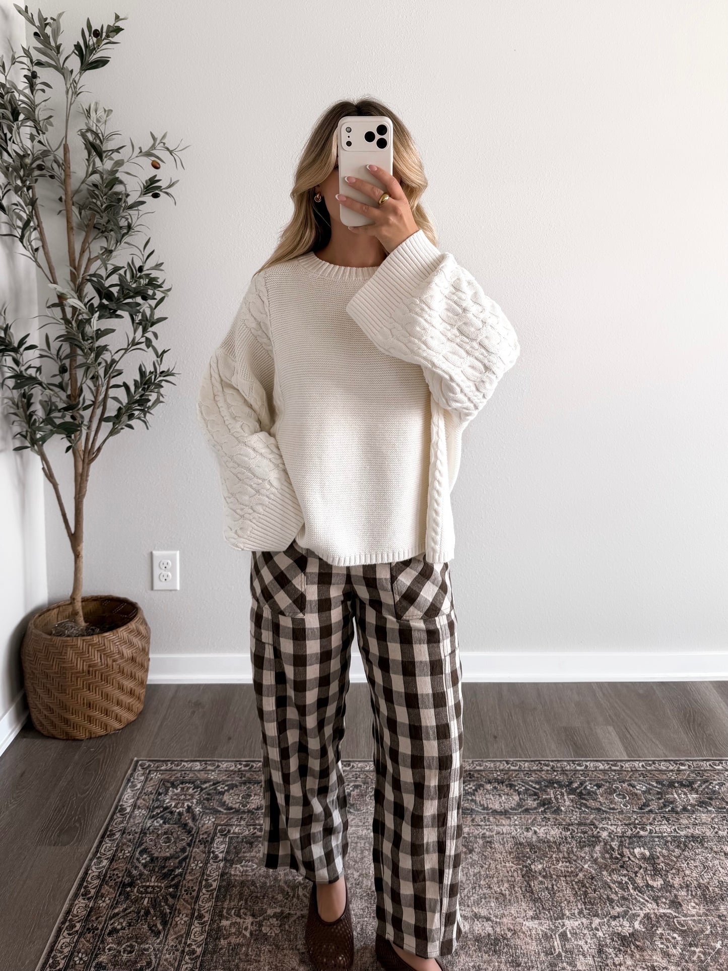 Hearthside Cable Knit Sweter