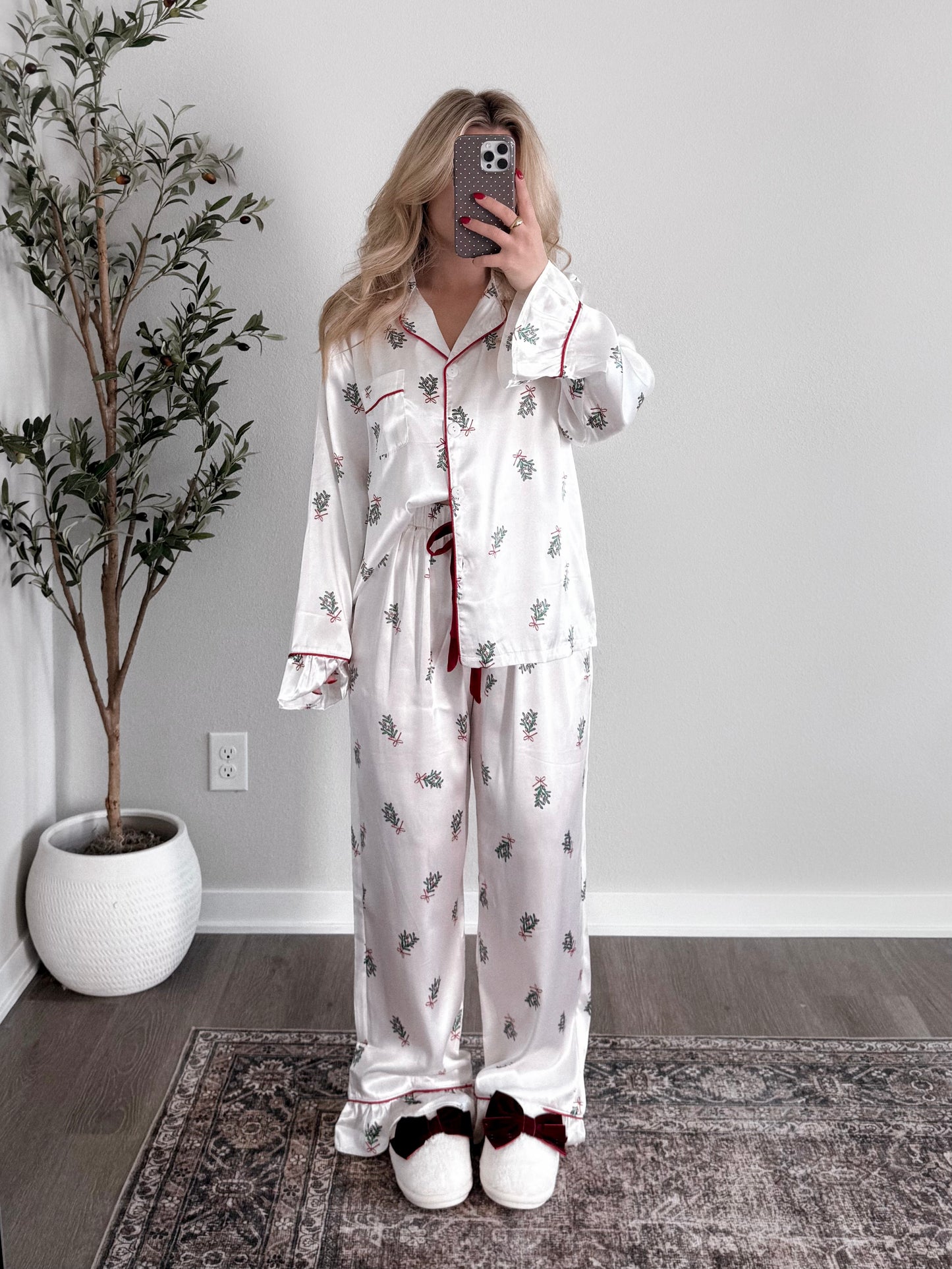 Merry Mistletoe Pajama Set Final Sale