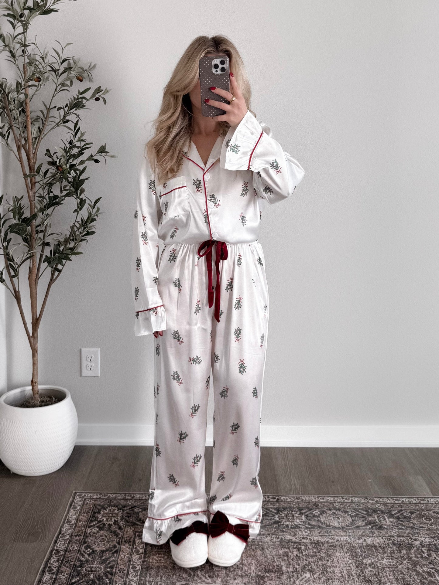 Merry Mistletoe Pajama Set Final Sale