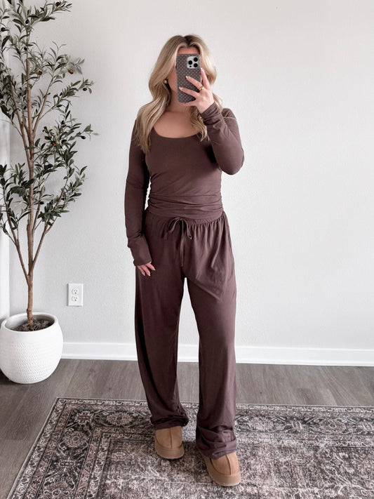 Core Comfort Butter Lounge Set / Cocoa