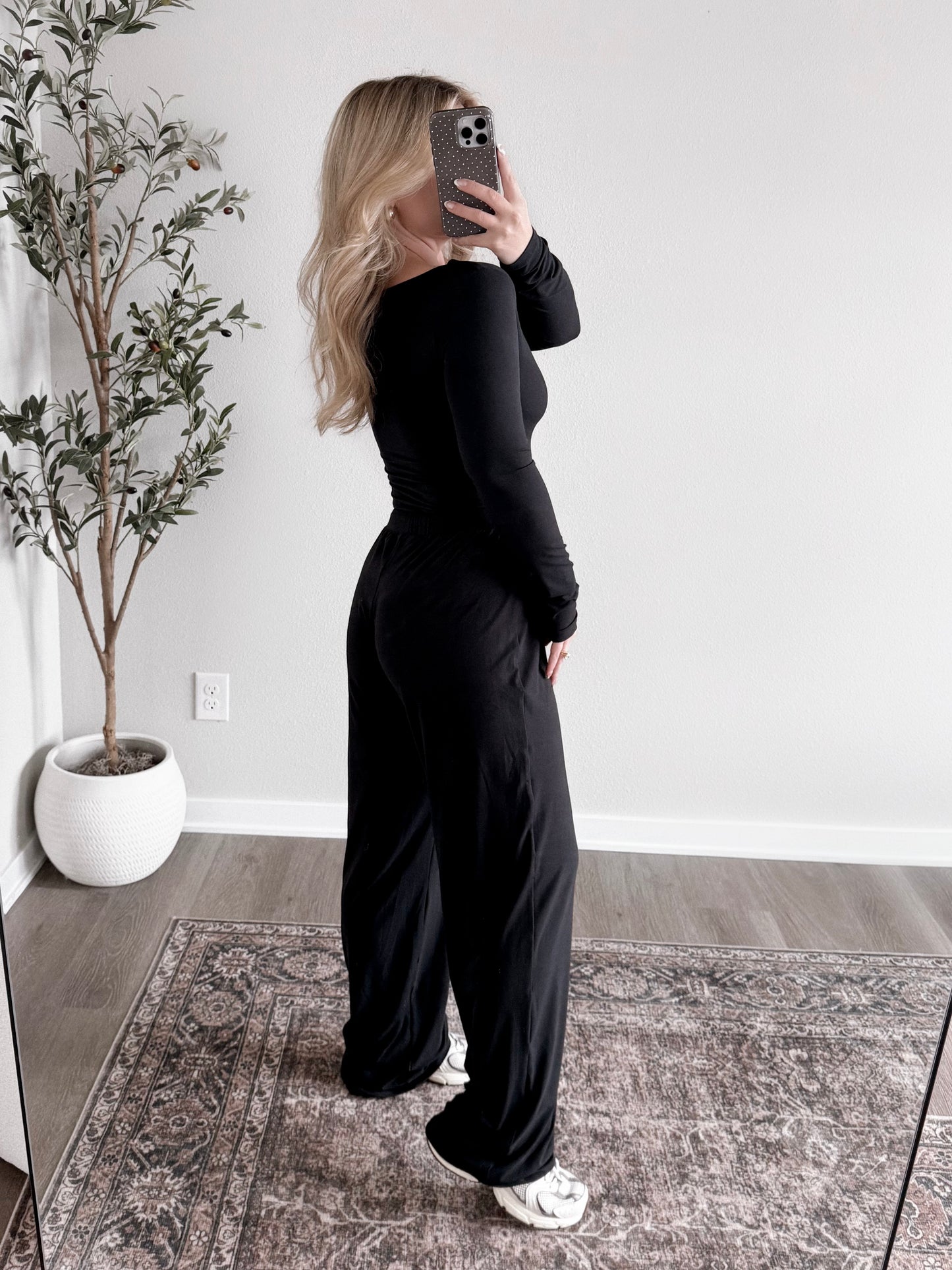 Core Comfort Butter Lounge Set / Black