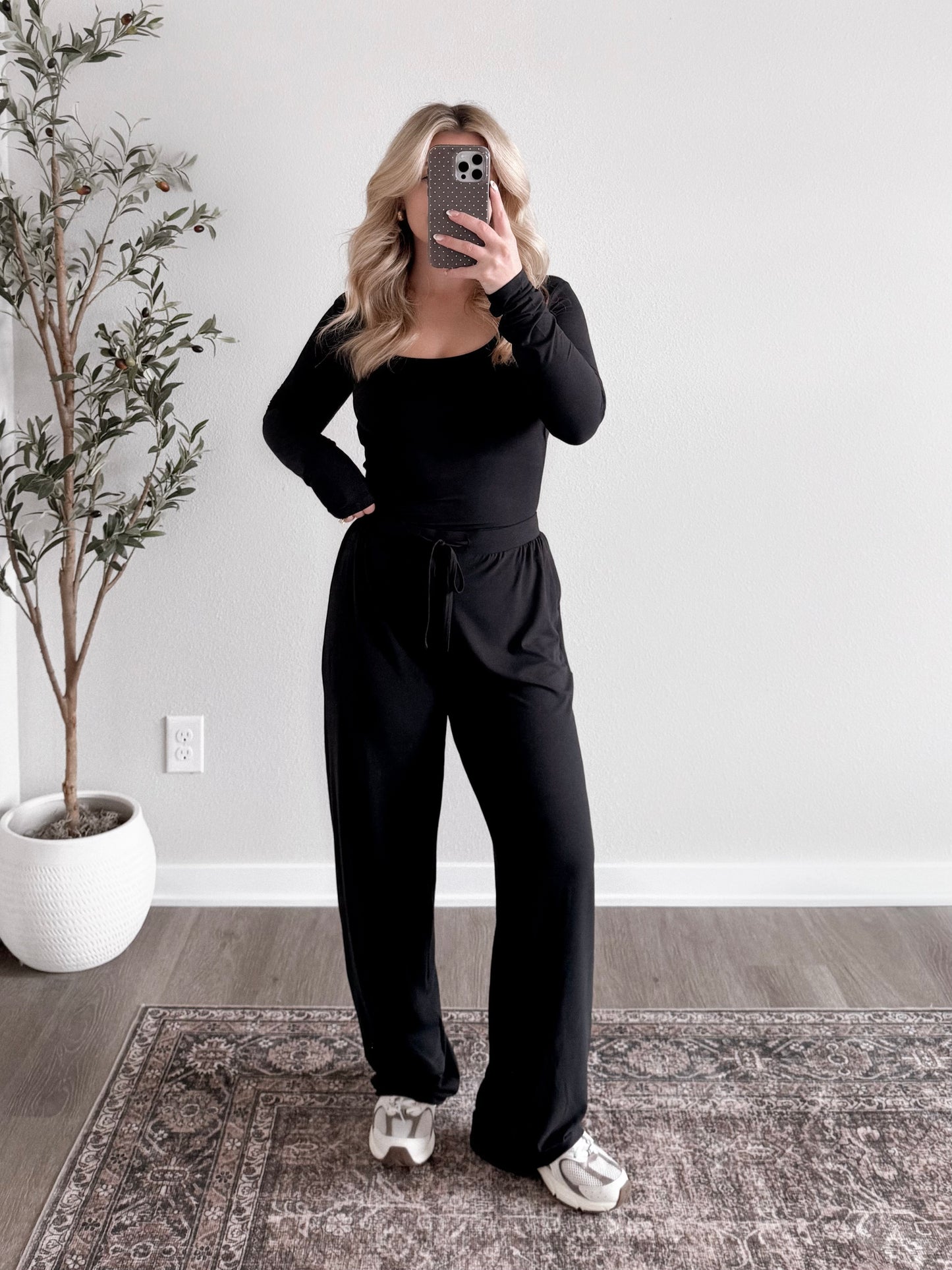 Core Comfort Butter Lounge Set / Black